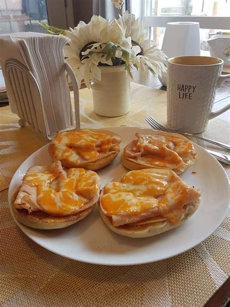 ambagel in Filipino .